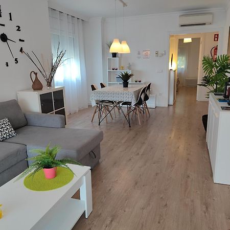 Apartamento Completo Muy Cerca Del Centro Ideal Para Familias Con Piscina Figueres  Kültér fotó